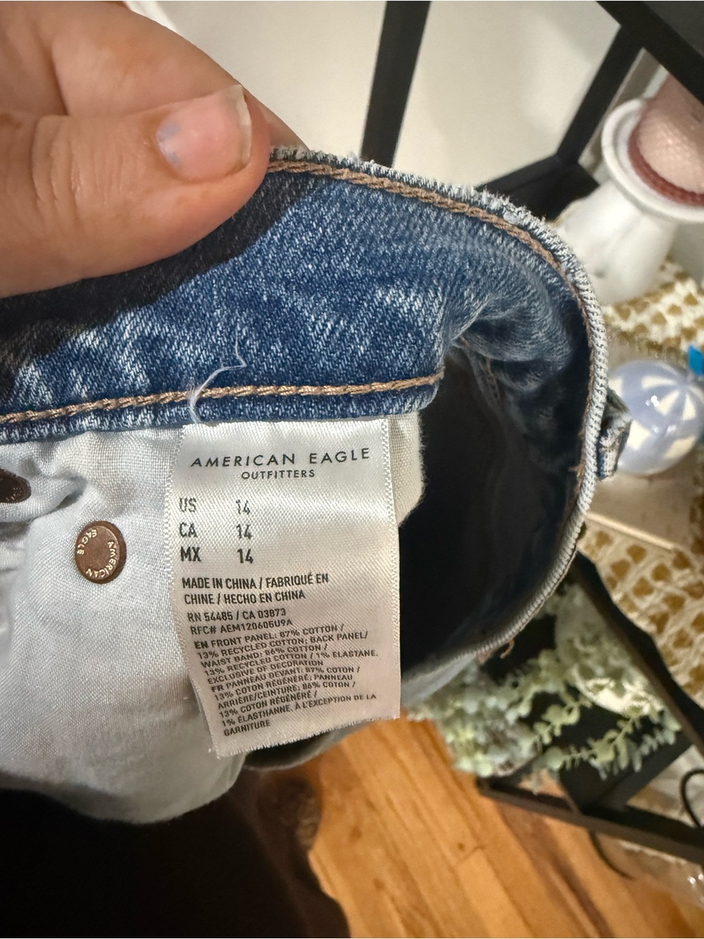 American Eagle Outfitters Light Blue Distressed Denim Shorts size 14 - Picture 5 of 6